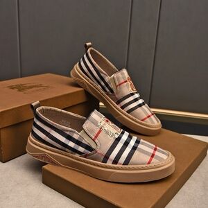 Burberry special material mesh loafers